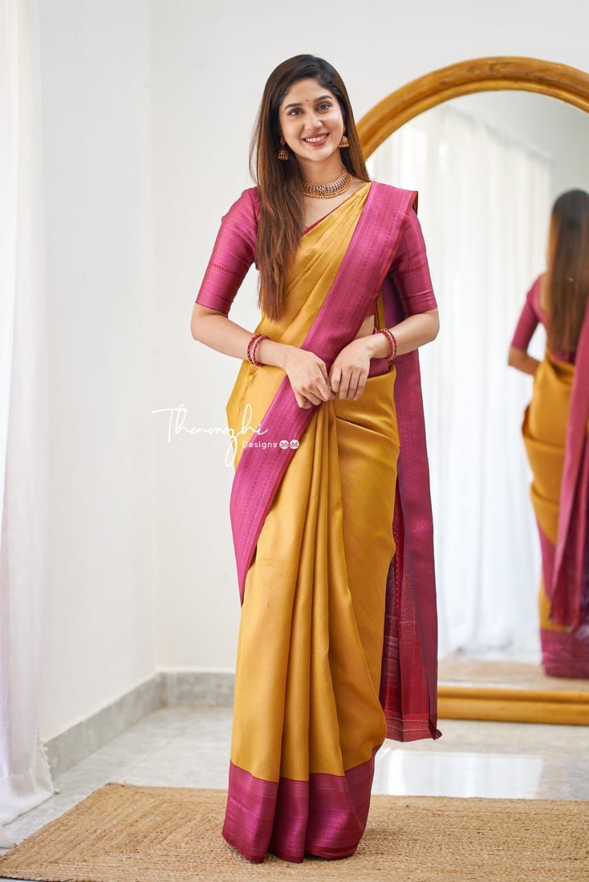 Soft Silk Banarasi Saree With Blouse Piece